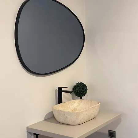 Roci Βίλα *
